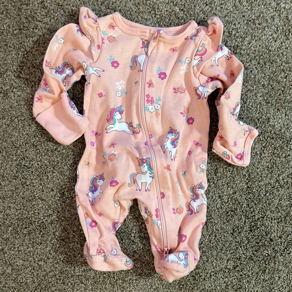 Newborn Baby Girl Sleep N Play Ultra Soft Unicorn Zip Footies EUC - Picture 2 of 7